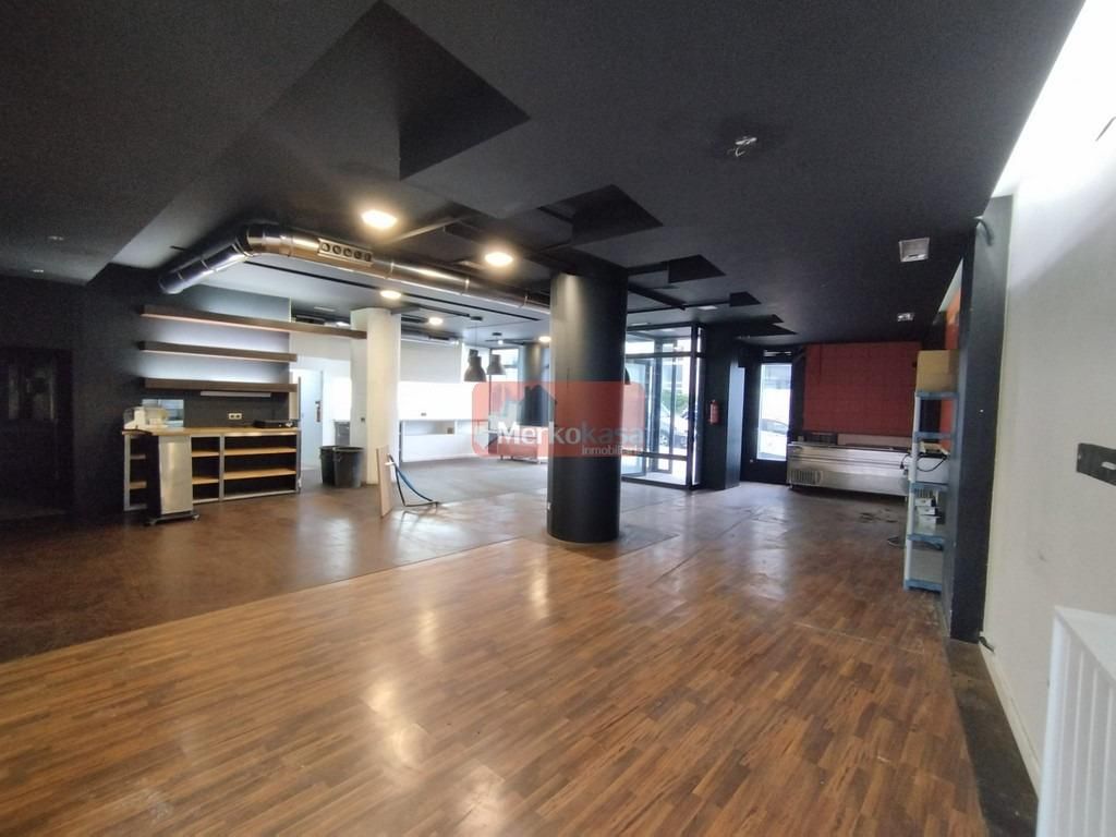 Premises to rent in Lugo Capital