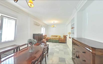 Living room of Flat for sale in  Sevilla Capital  with Air Conditioner and Storage room