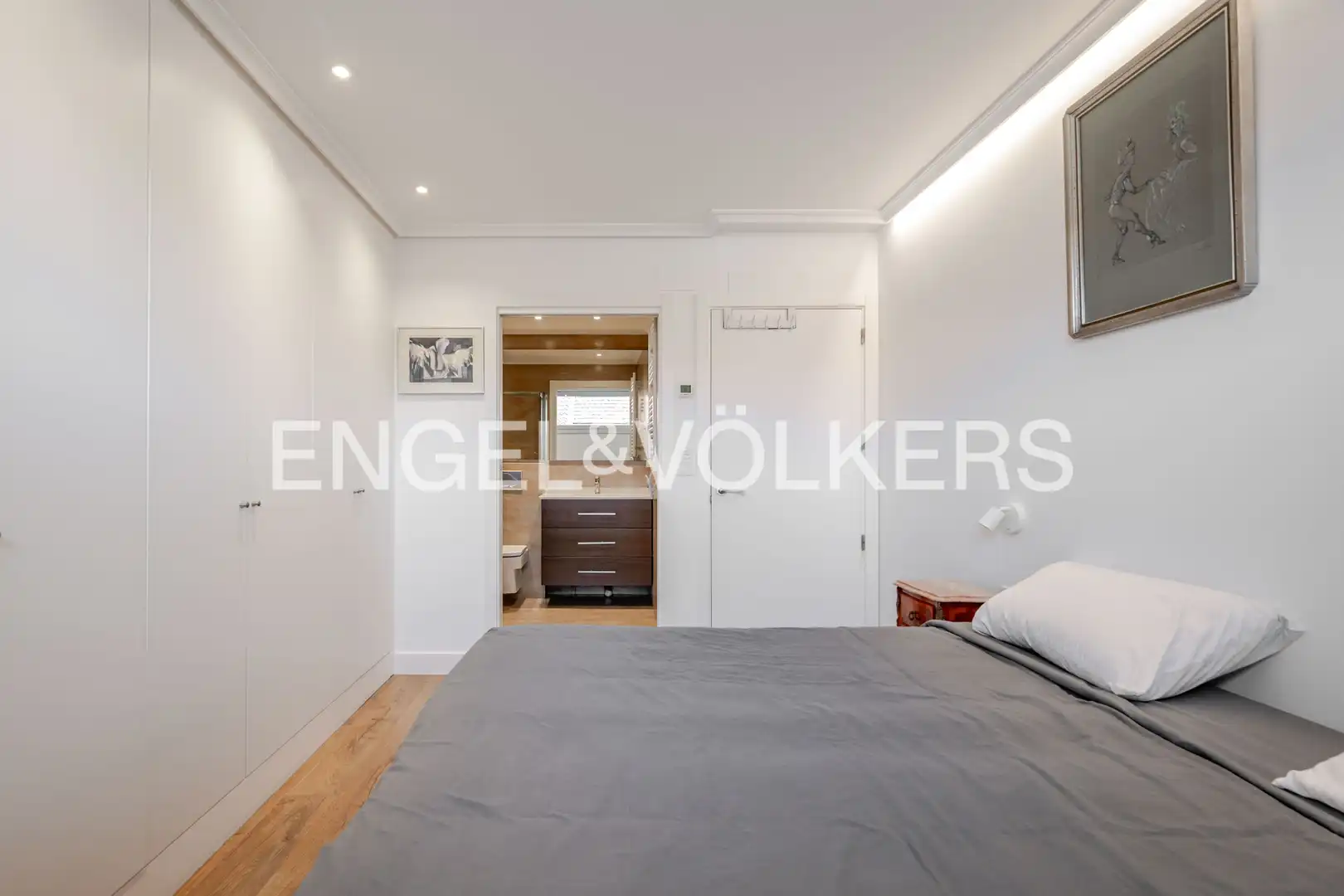 Dormitori de Dúplex en venda en Donostia - San Sebastián  amb Aire condicionat, Calefacció i Parquet
