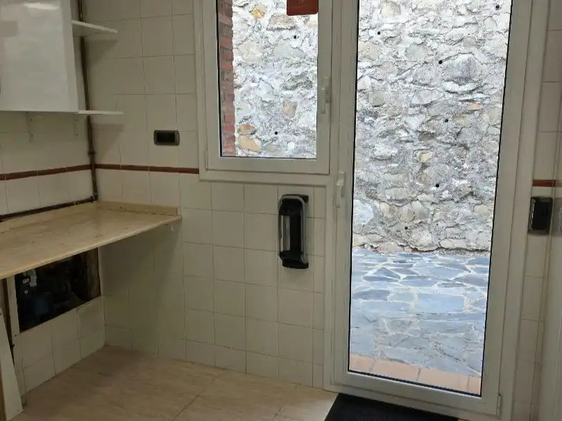 Cuina de Casa o xalet de lloguer en Sant Fost de Campsentelles amb Terrassa, Piscina i Balcó
