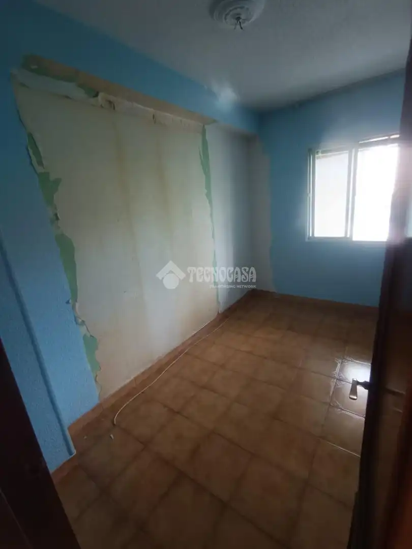 Habitación de Piso en venta en Madrid con Terraza