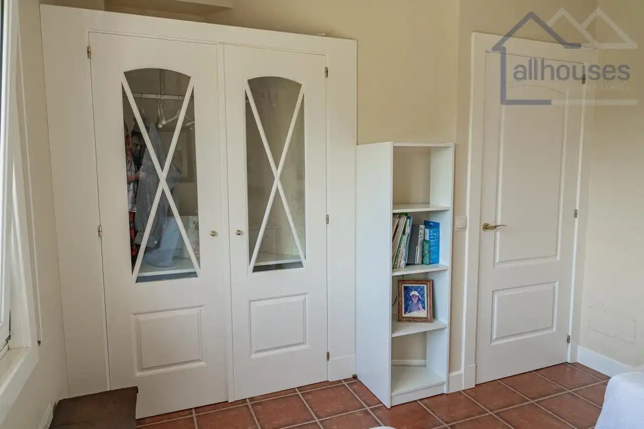 Detached house with pool for sale in Oia, imagen 13