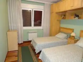Bedroom of Flat for rent in Gijón   with Heating, Parquet flooring and Terrace