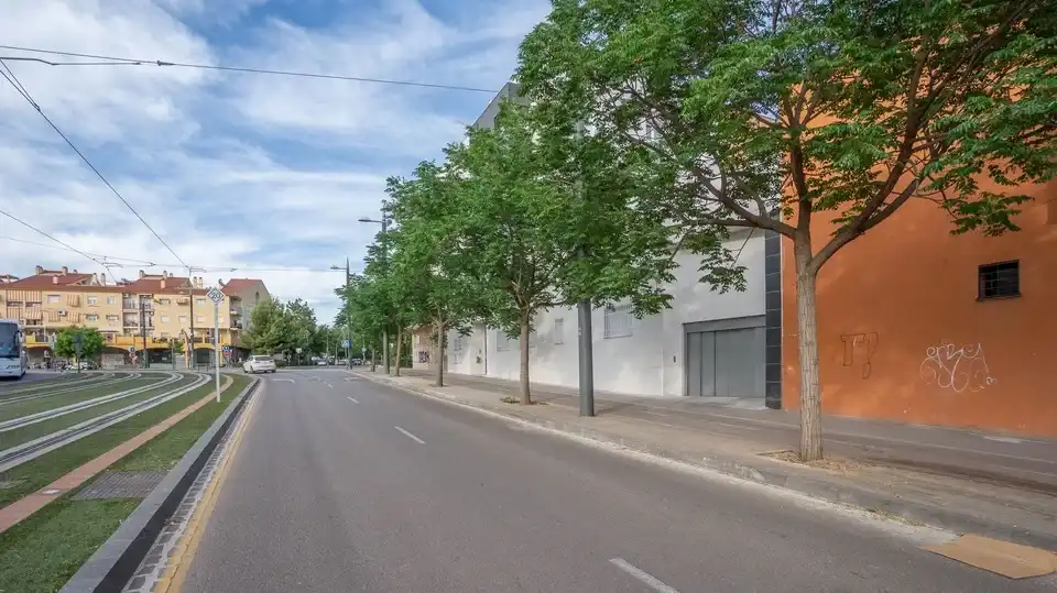 Außenansicht von Garage zur Miete in Granada