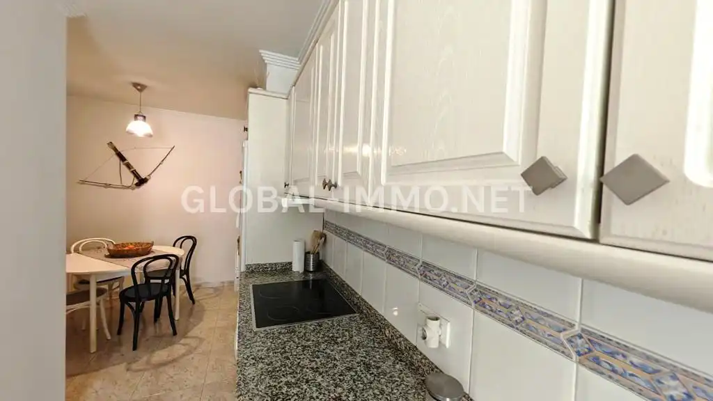 Cocina de Apartamento en venta en Roses con Calefacción, Terraza y Amueblado