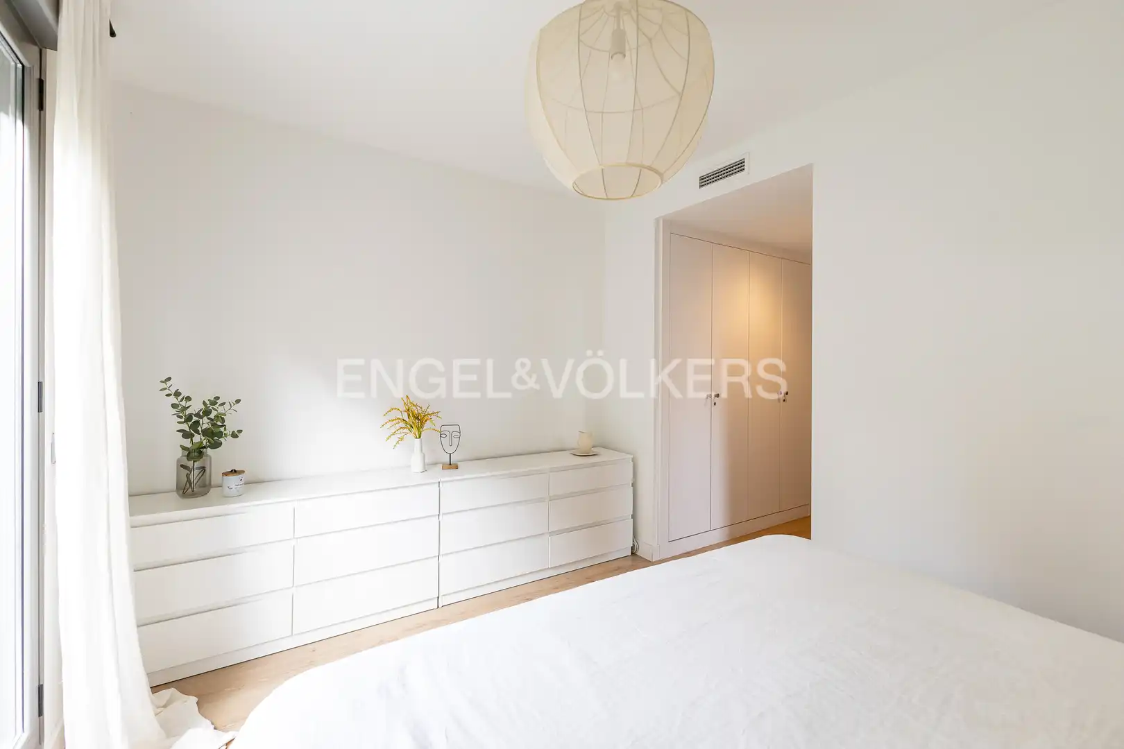 Bedroom of Ground floor for rent in Madrid  with Air Conditioner, Heating and Private garden
