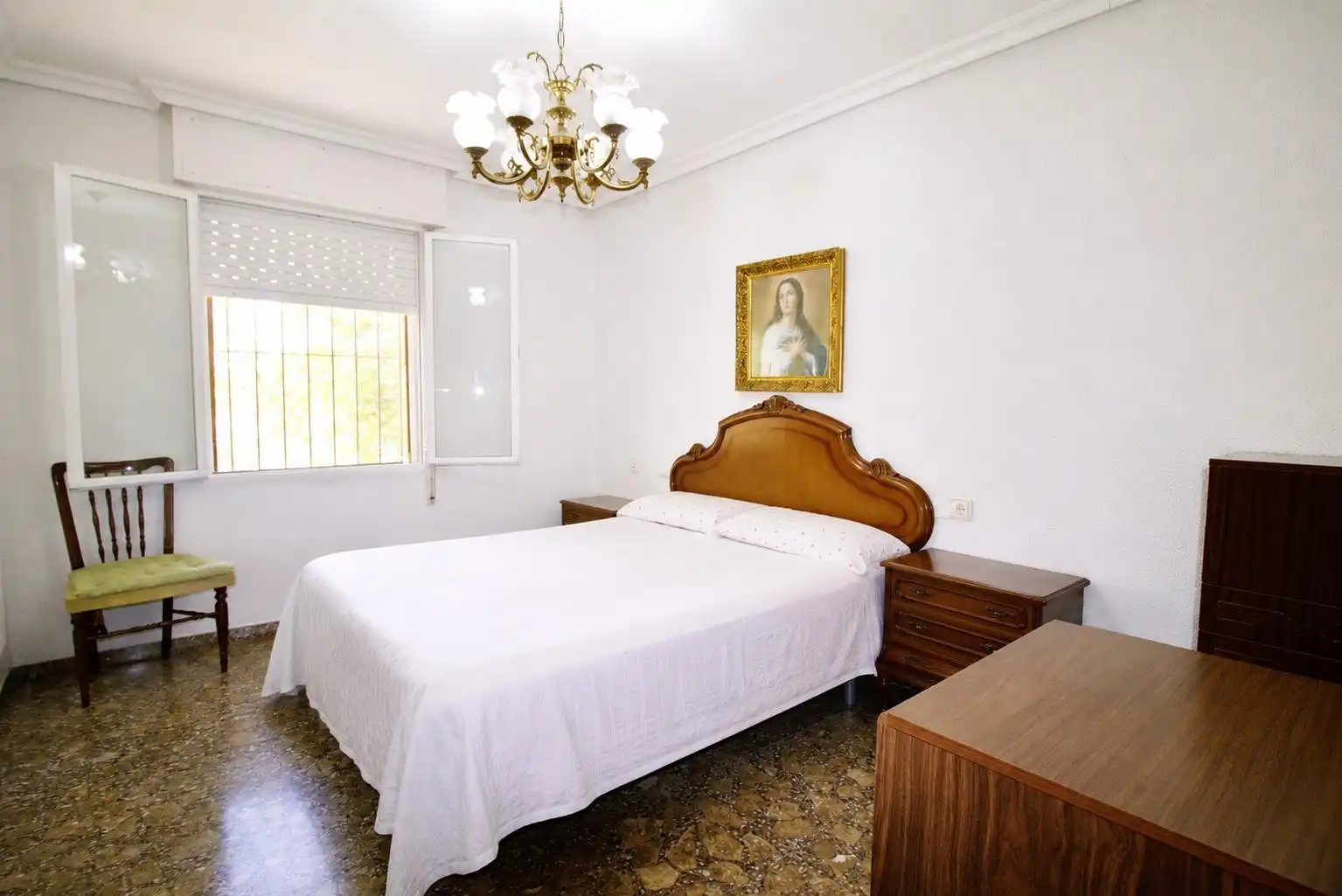 Habitación de Casa o chalet en venta en Elche / Elx con Jardín privado y Alarma