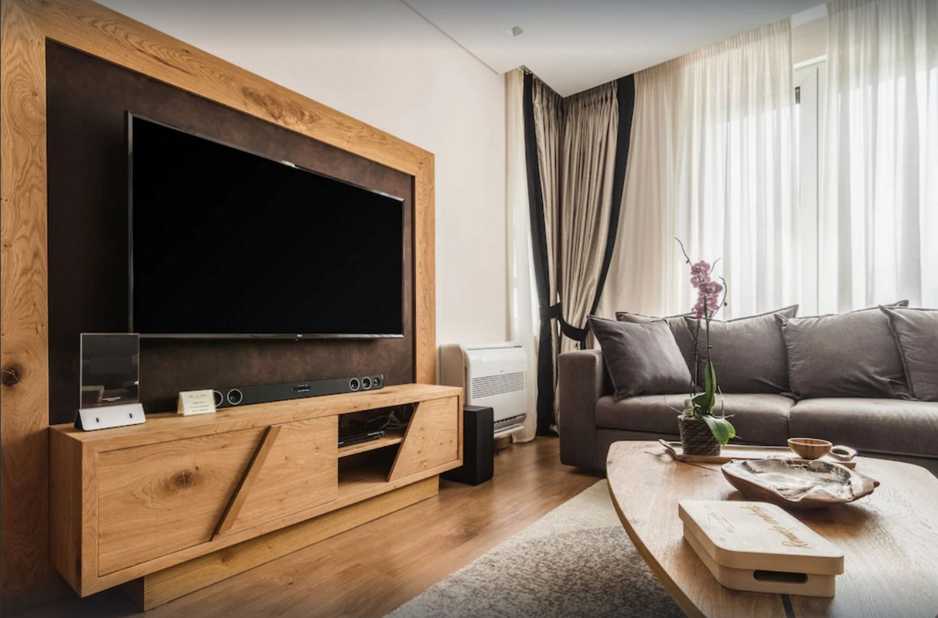 Living room of Flat to rent in Vilanova i la Geltrú  with Air Conditioner, Furnished and TV