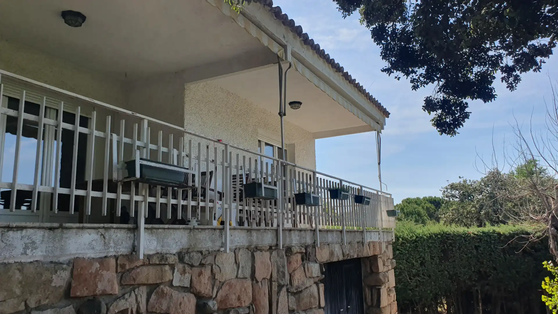 Vista exterior de Casa o xalet en venda en Valdemorillo amb Calefacció, Jardí privat i Terrassa