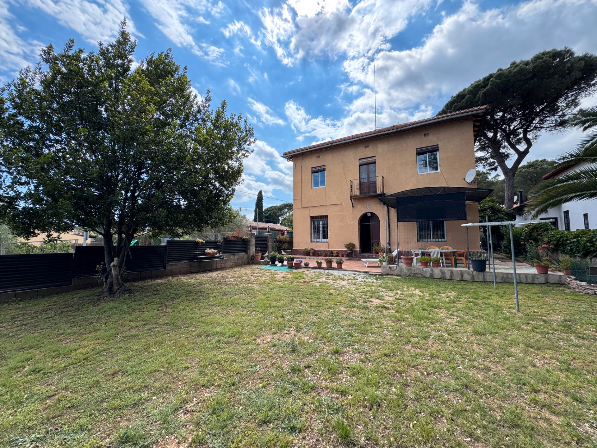 Jardí de Casa o xalet en venda en Llinars del Vallès amb Jardí privat, Parquet i Terrassa