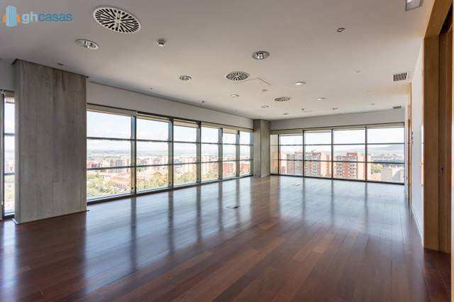 Oficina en Alquiler en El Clavín - Valdeluz