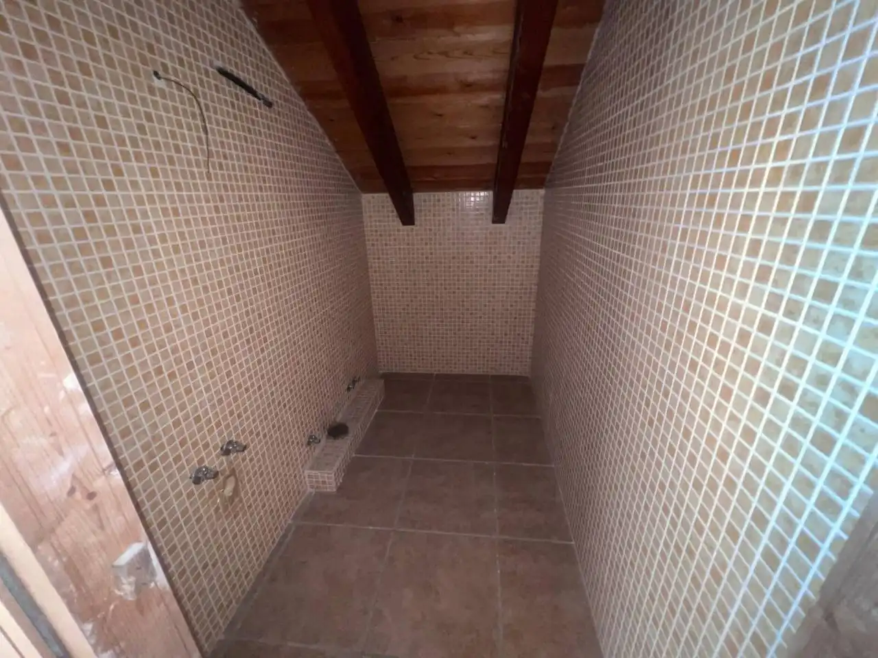 Bany de Casa o xalet en venda en Caldes de Montbui amb Terrassa i Piscina