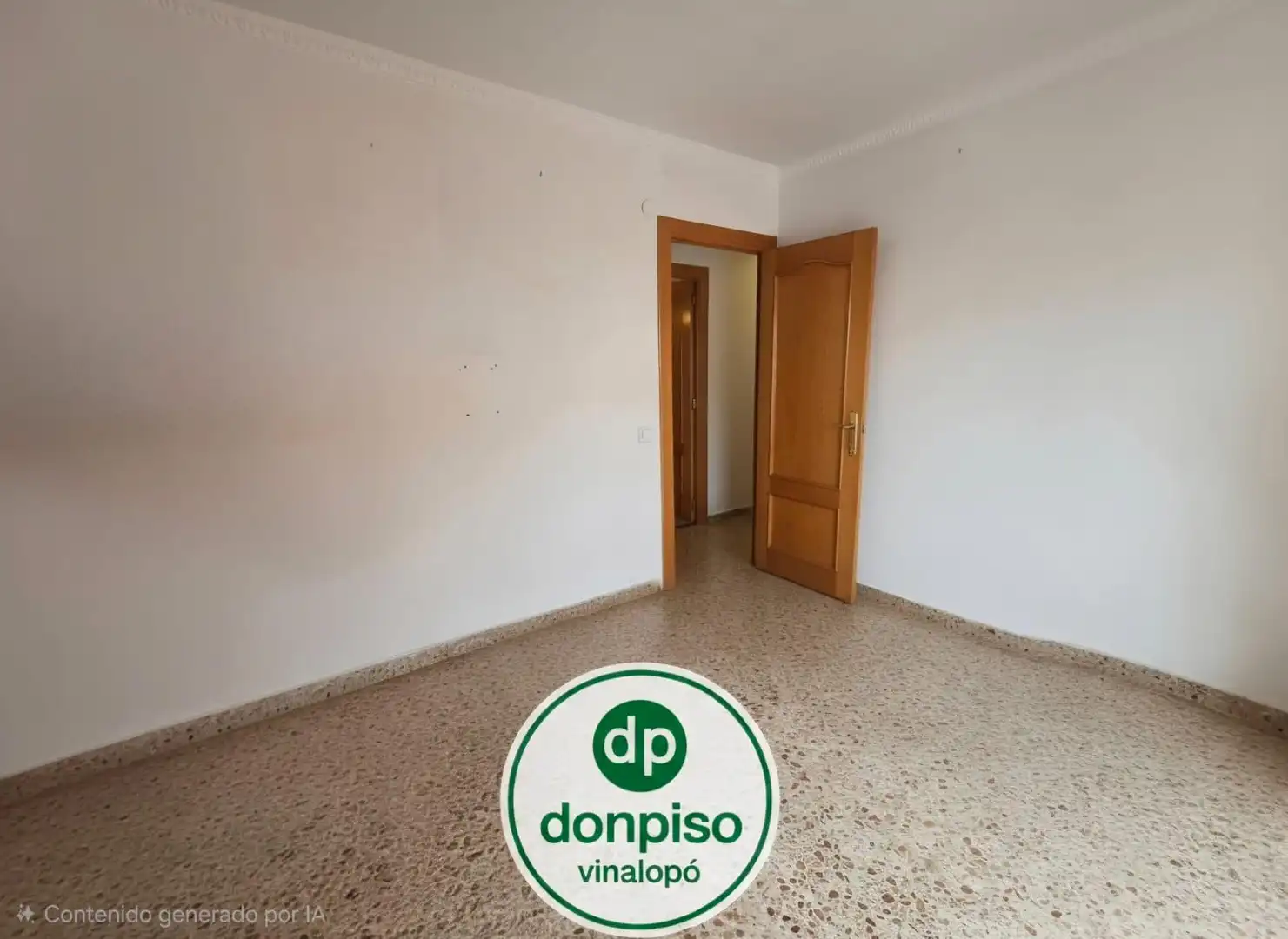 Appartement compact avec terrasse à vendre à Plaza Castelar - Mercado Central, imagen 2
