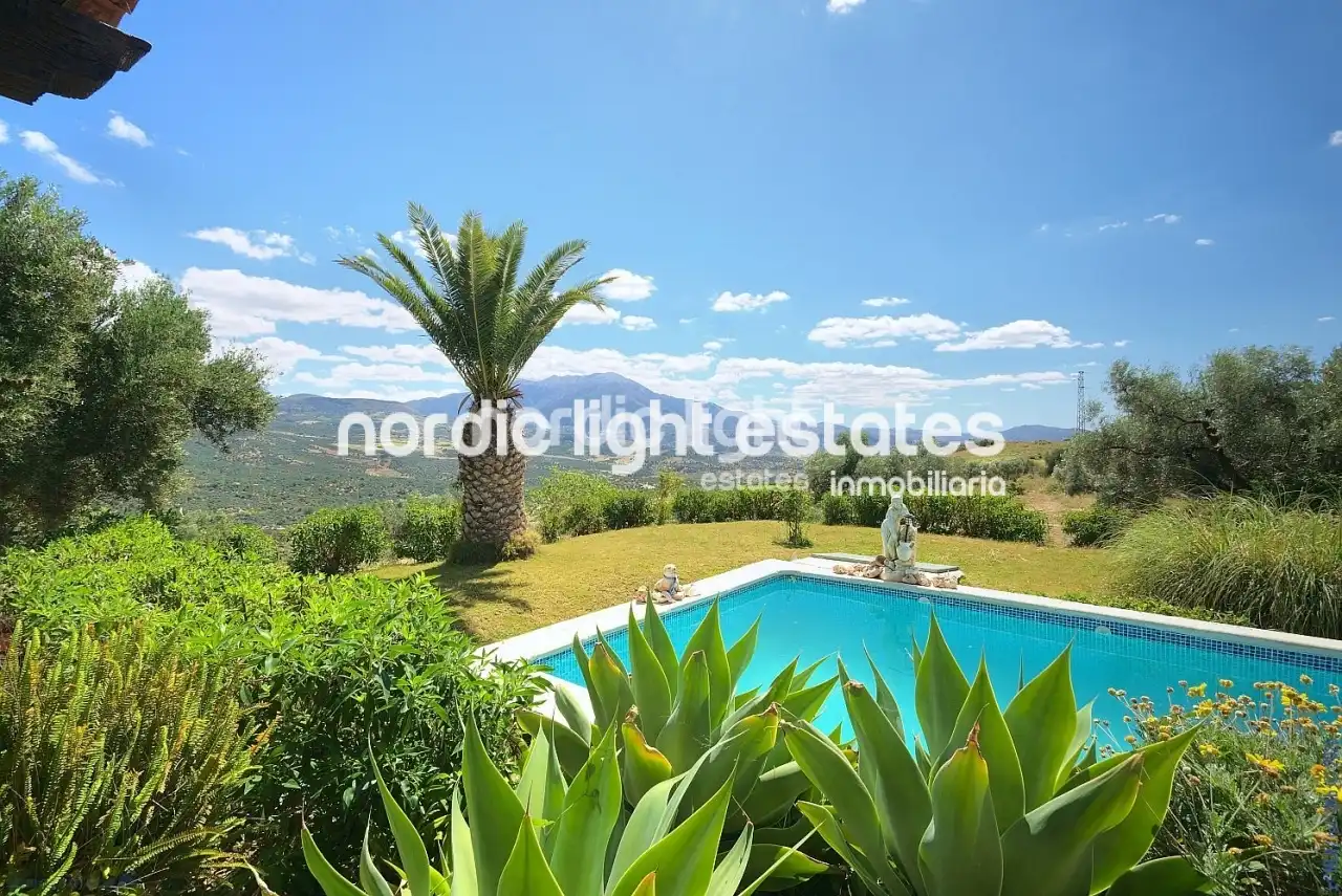 Maison avec piscine à vendre à Periana
