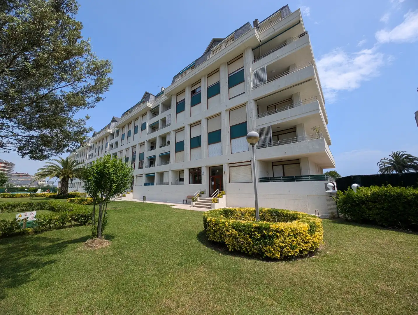 Flat for sale in Laredo - CALLE ENRIQUE MOWINCKEL- RCIA AMANECER, 84, Zona Playa