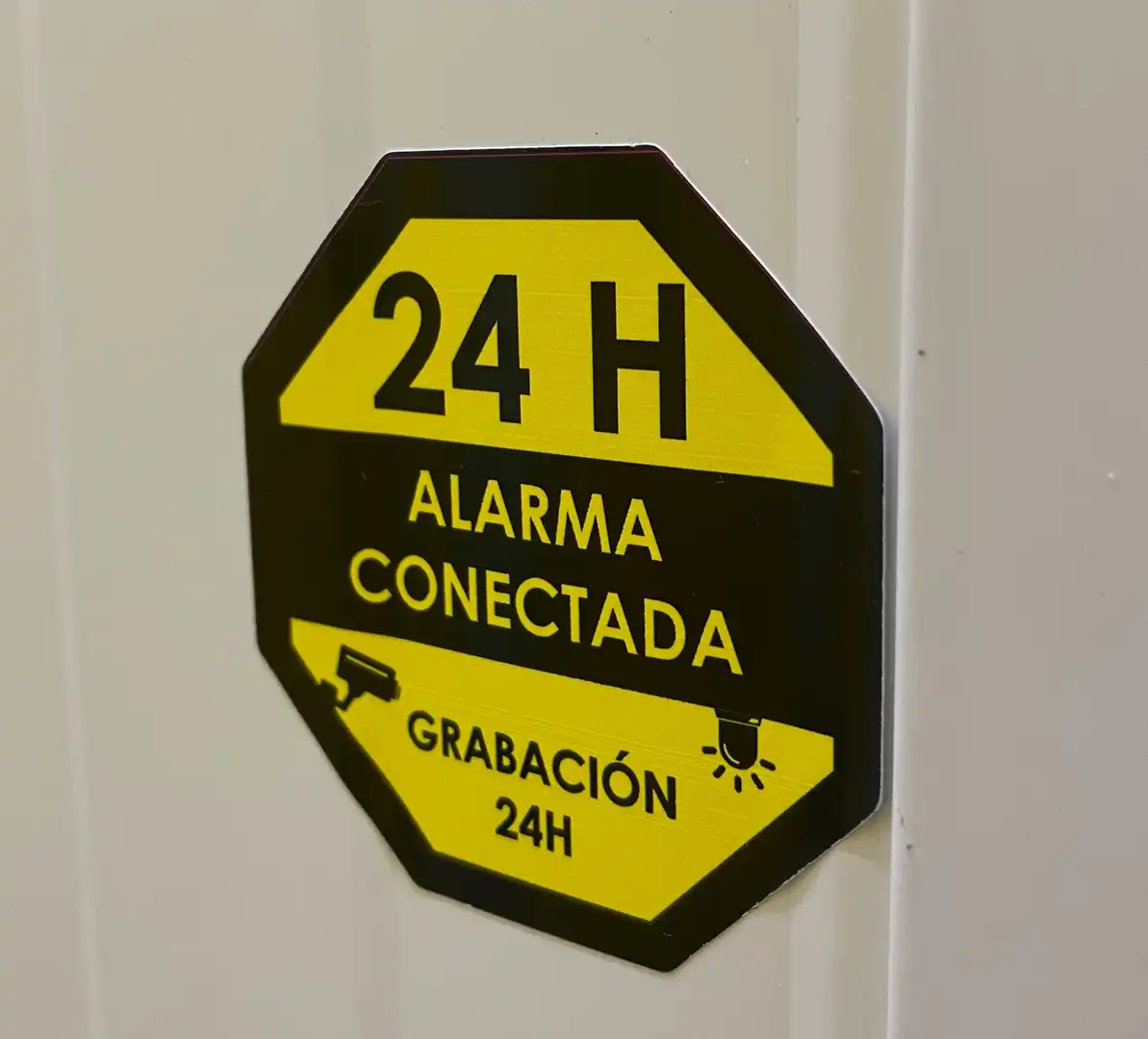 Exterior view of Storage room for rent in Zaragoza  with Alarm