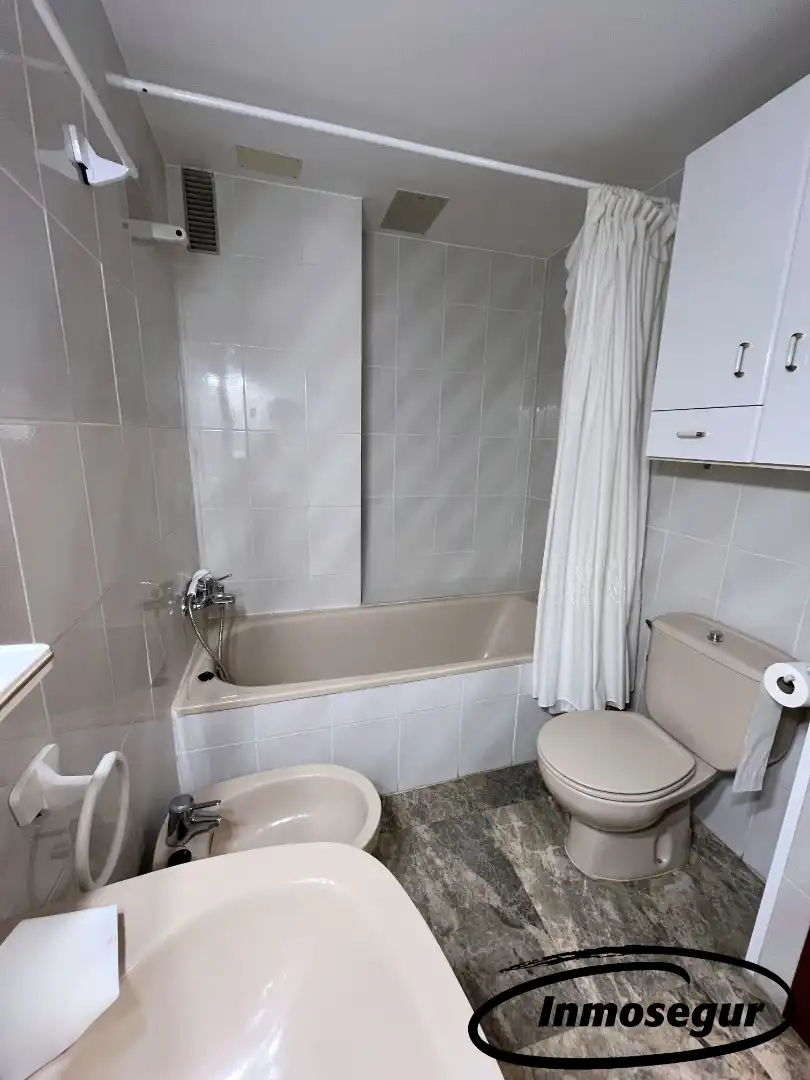 Appartamento con piscina in vendita a Carrer del Vendrell 4, imagen 28