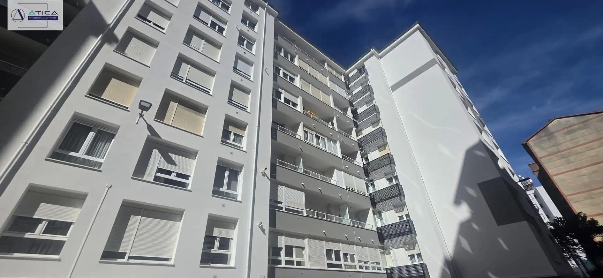 Vista exterior de Piso en venta en Los Castros
