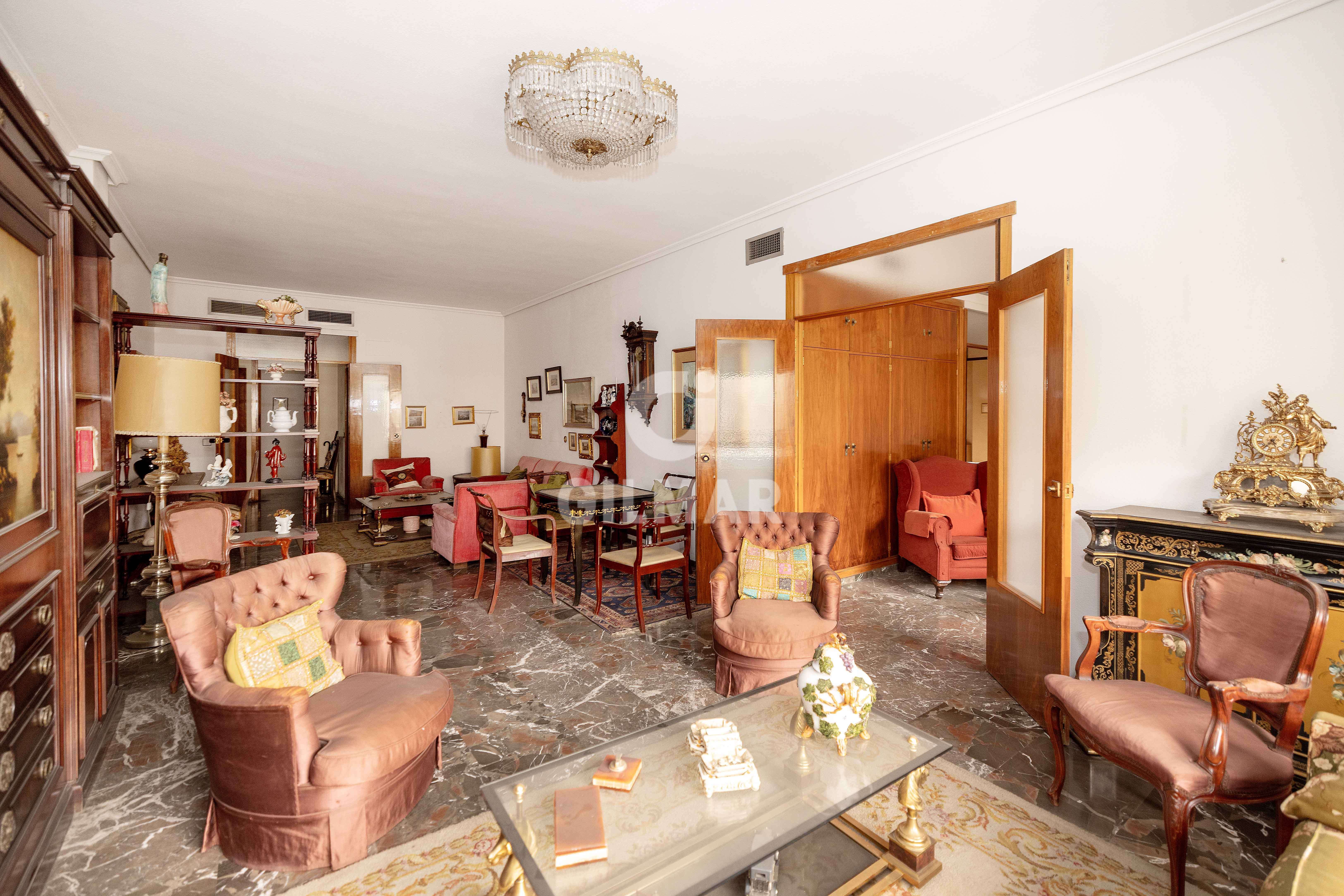 Living room of Flat for sale in  Sevilla Capital  with Heating and Balcony