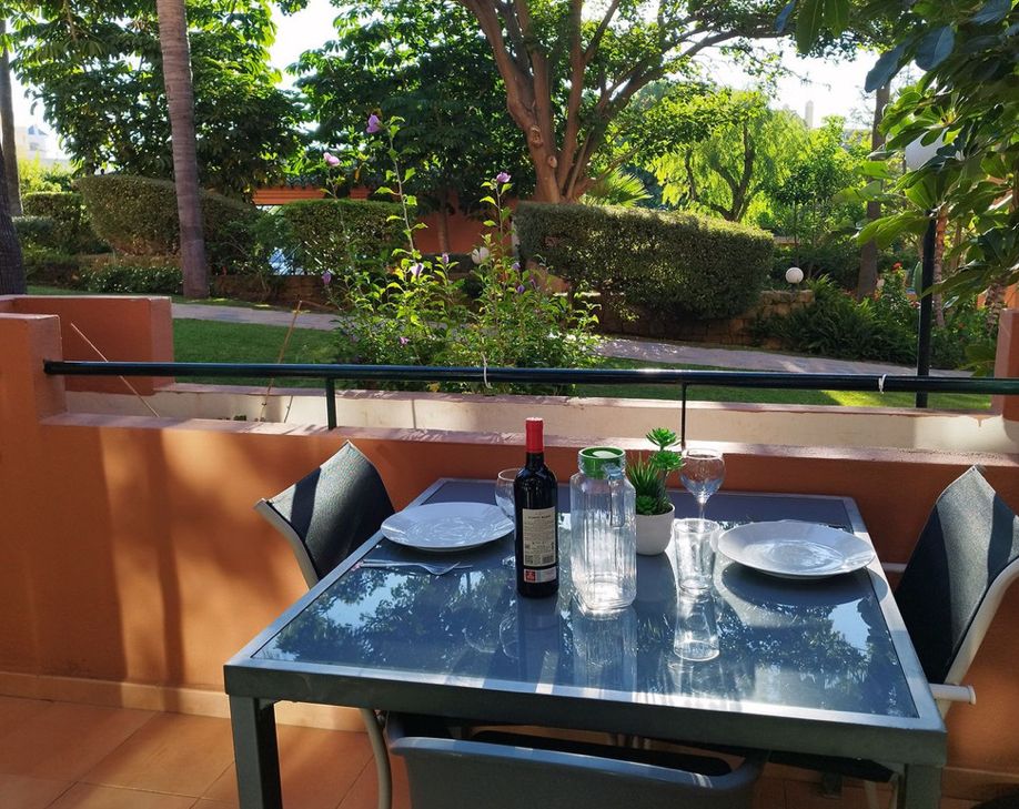 Terrassa de Pis en venda en Estepona amb Moblat, Forn i Rentadora