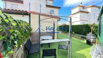 Terrassa de Casa o xalet en venda en Anguciana amb Calefacció, Jardí privat i Parquet