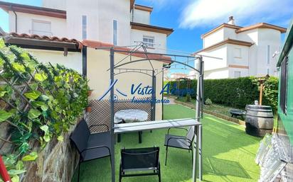 Terrassa de Casa o xalet en venda en Anguciana amb Calefacció, Jardí privat i Parquet