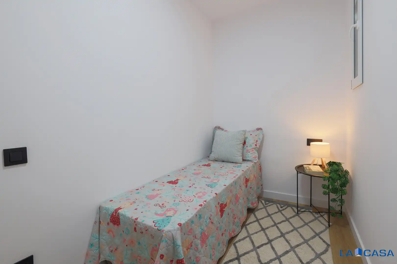 Schlafzimmer von Erdgeschoss zum Verkauf in Barcelona