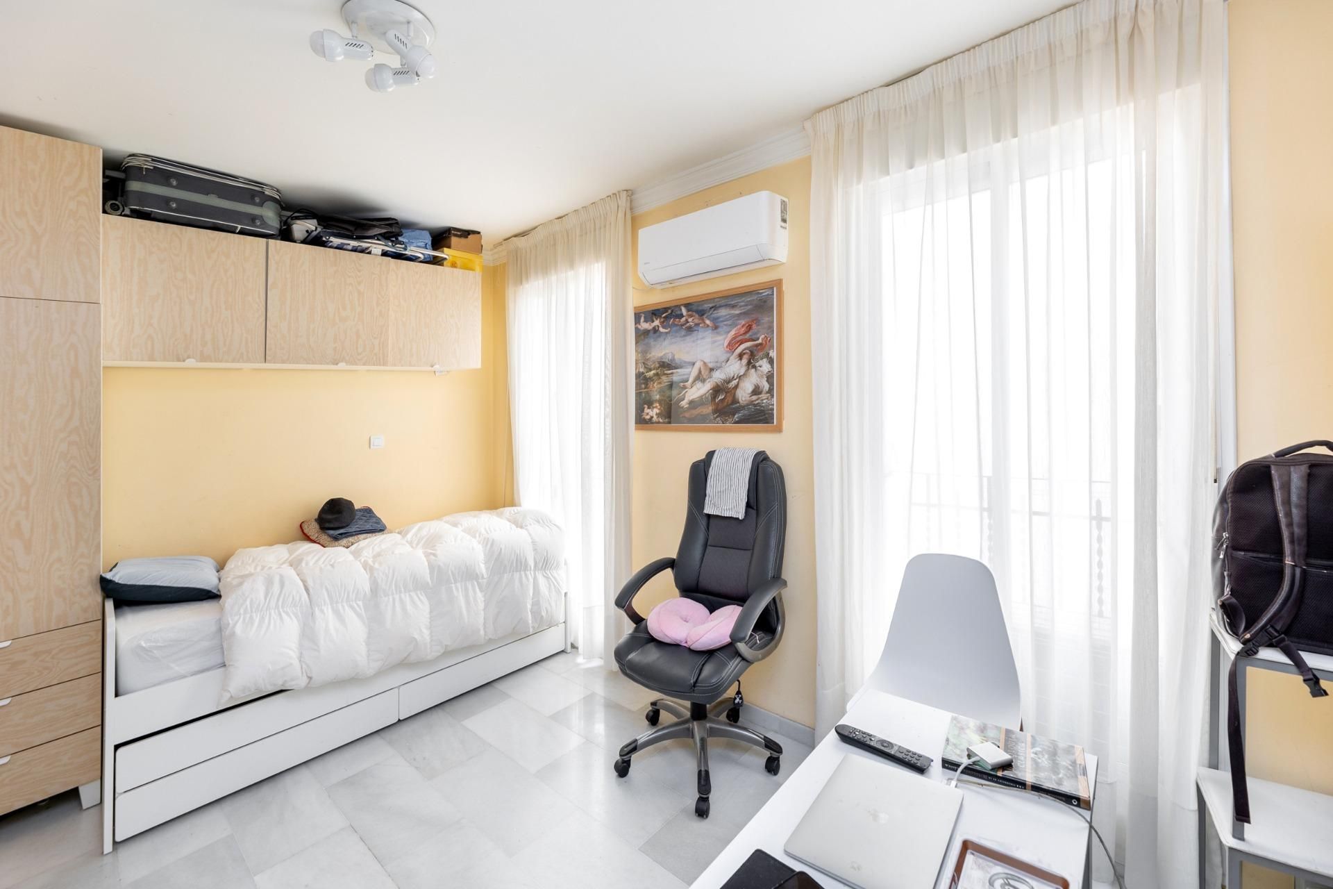 Bedroom of Study for sale in  Granada Capital  with Air Conditioner, Heating and Balcony
