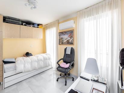 Dormitori de Estudi en venda en  Granada Capital amb Aire condicionat, Calefacció i Balcó