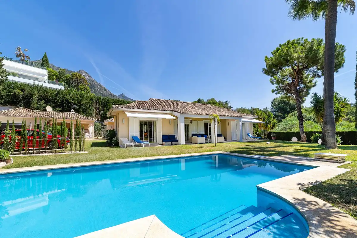 Villa mit Pool zum Verkauf in Lugar Urbanizacion Cascada de Camojan 5D, imagen 45