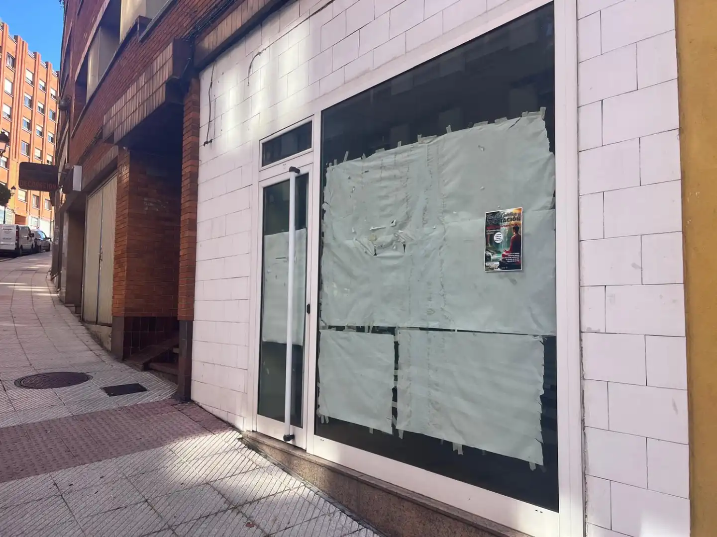 Local en venta en Oviedo 
