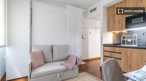 Foto 2 de Estudi per a compartir a Almagro,  Madrid Capital