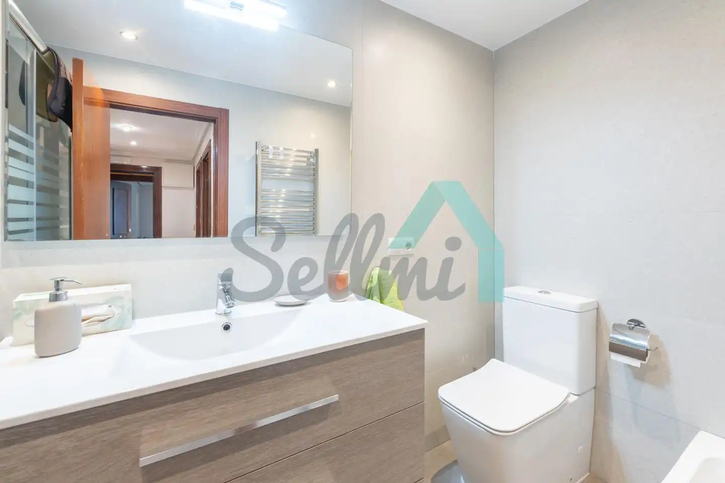 Flat for rent in Llano Ponte, Milán - Pumarín