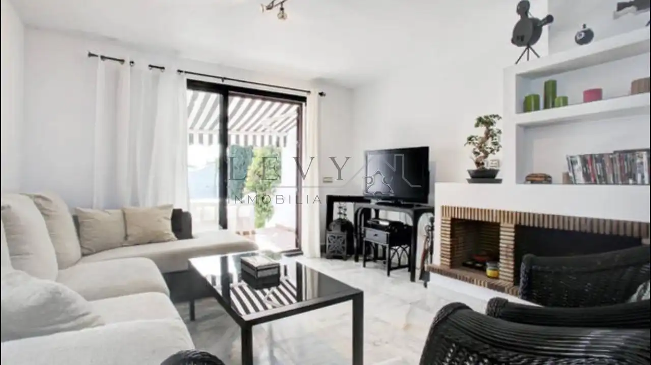 Living room of Houses for sale in Estepona  with Heating, Private garden and Terrace