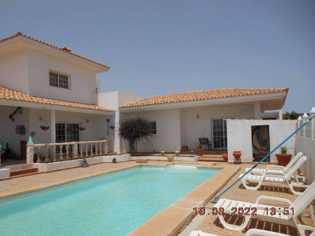 Vista exterior de Finca rústica en venda en Puerto del Rosario amb Jardí privat i Piscina