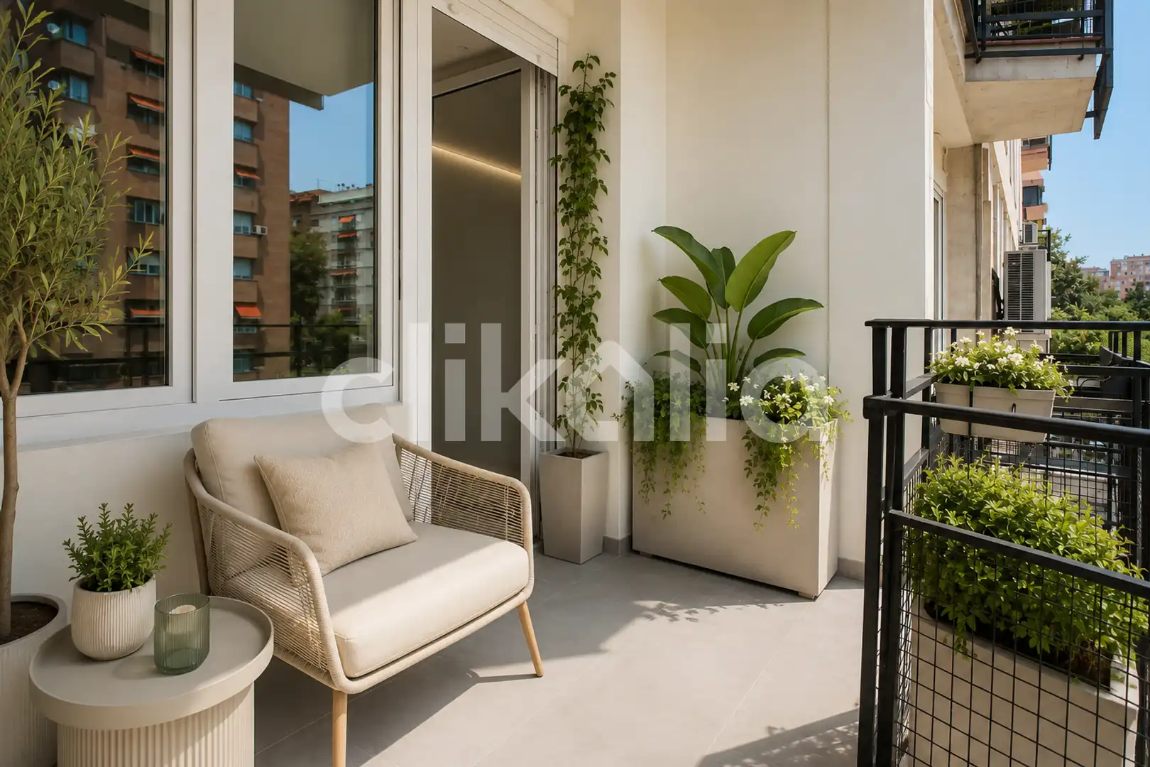 Terraza de Piso en venta en Madrid con Aire acondicionado, Calefacción y Jardín privado