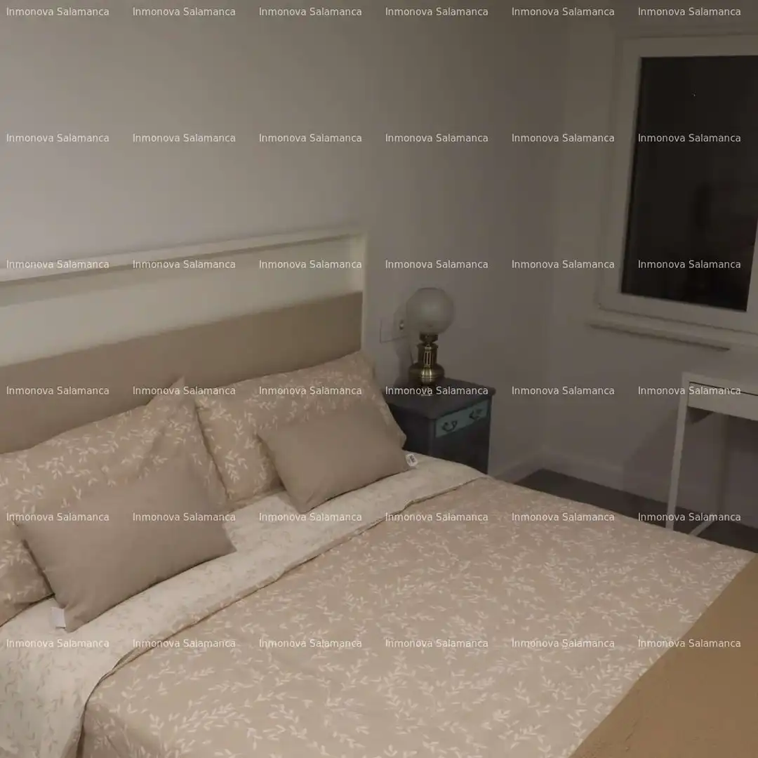 Bedroom of Flat for share in Salamanca  with Heating and Furnished