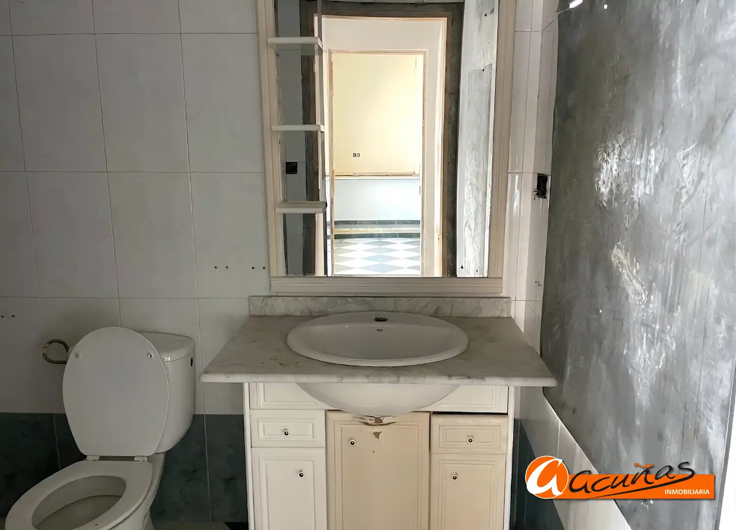Baño de Casa adosada en venta en Gilena con Terraza y Trastero