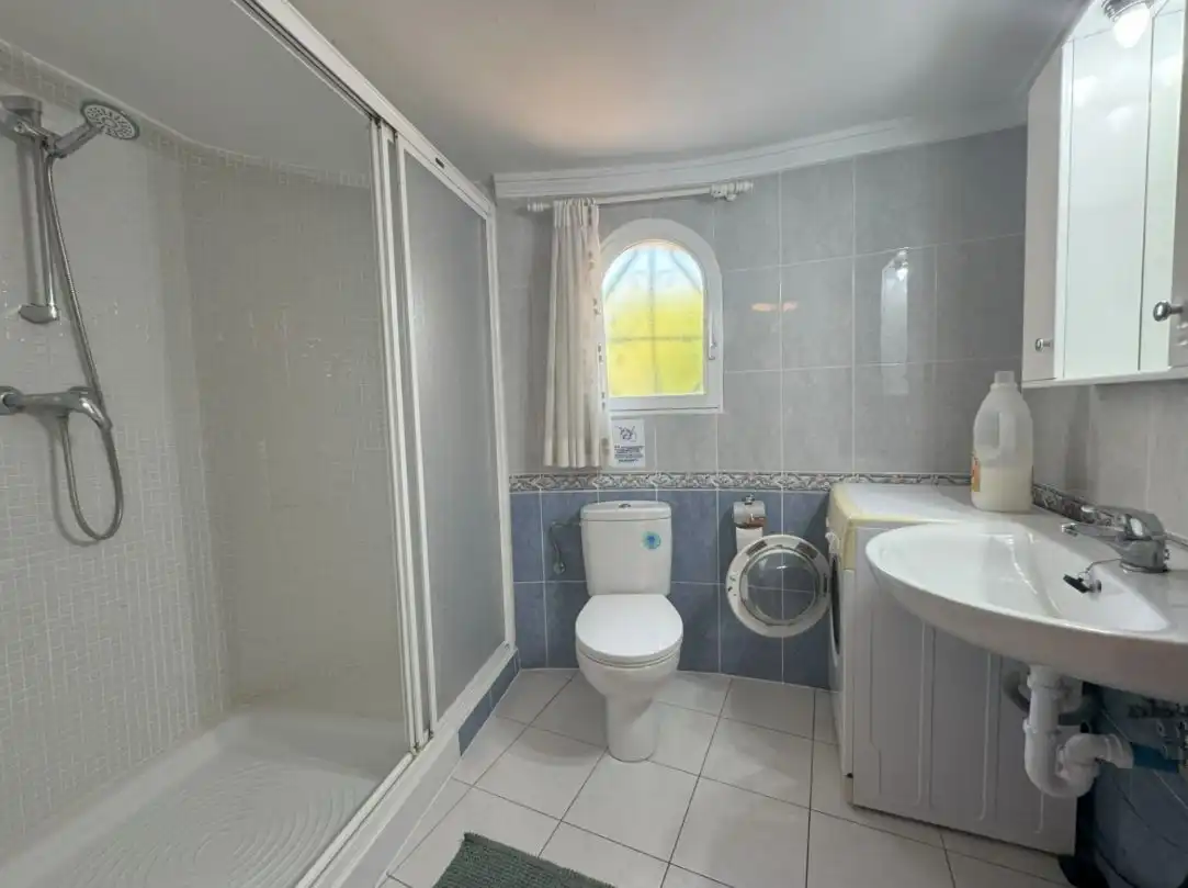 Bany de Casa o xalet en venda en Calpe / Calp amb Aire condicionat, Calefacció i Jardí privat