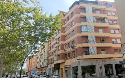 Exterior view of Flat for sale in  Zaragoza Capital  with Heating, Terrace and Furnished
