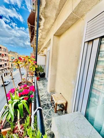 Piso en Venta en Altozano - Conde Lumiares