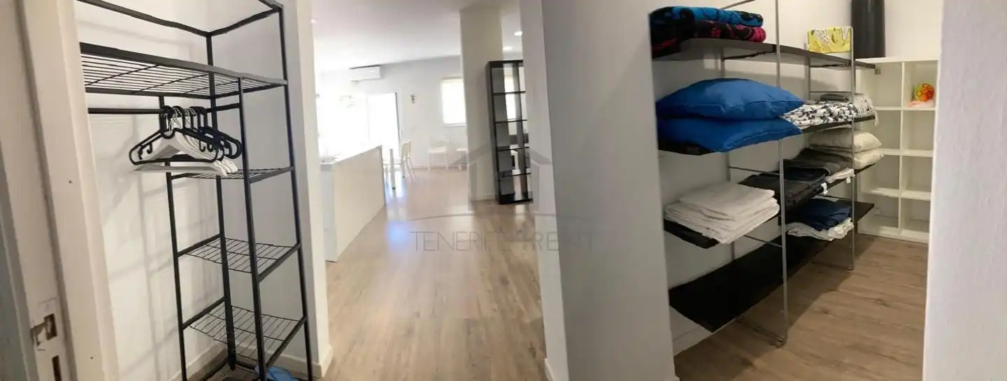 Estudio de alquiler en Arona con Aire acondicionado, Terraza y Amueblado