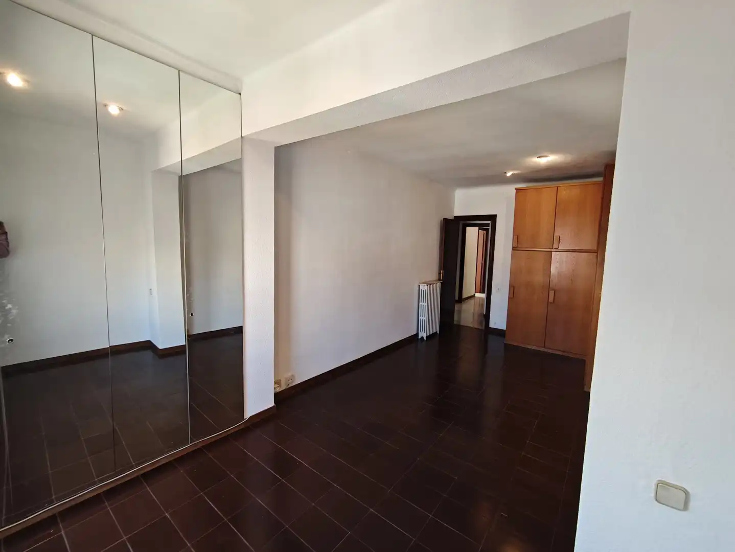 Habitación de Piso en venta en Barcelona con Calefacción, Terraza y Trastero