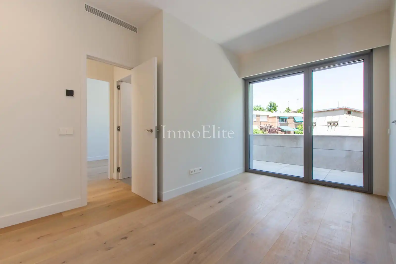 Casa bifamiliare con piscina in vendita a Avenida Europa, imagen 34