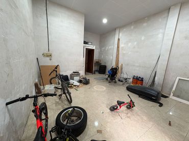 Local comercial en venda a Carrer de Puigverd 12
