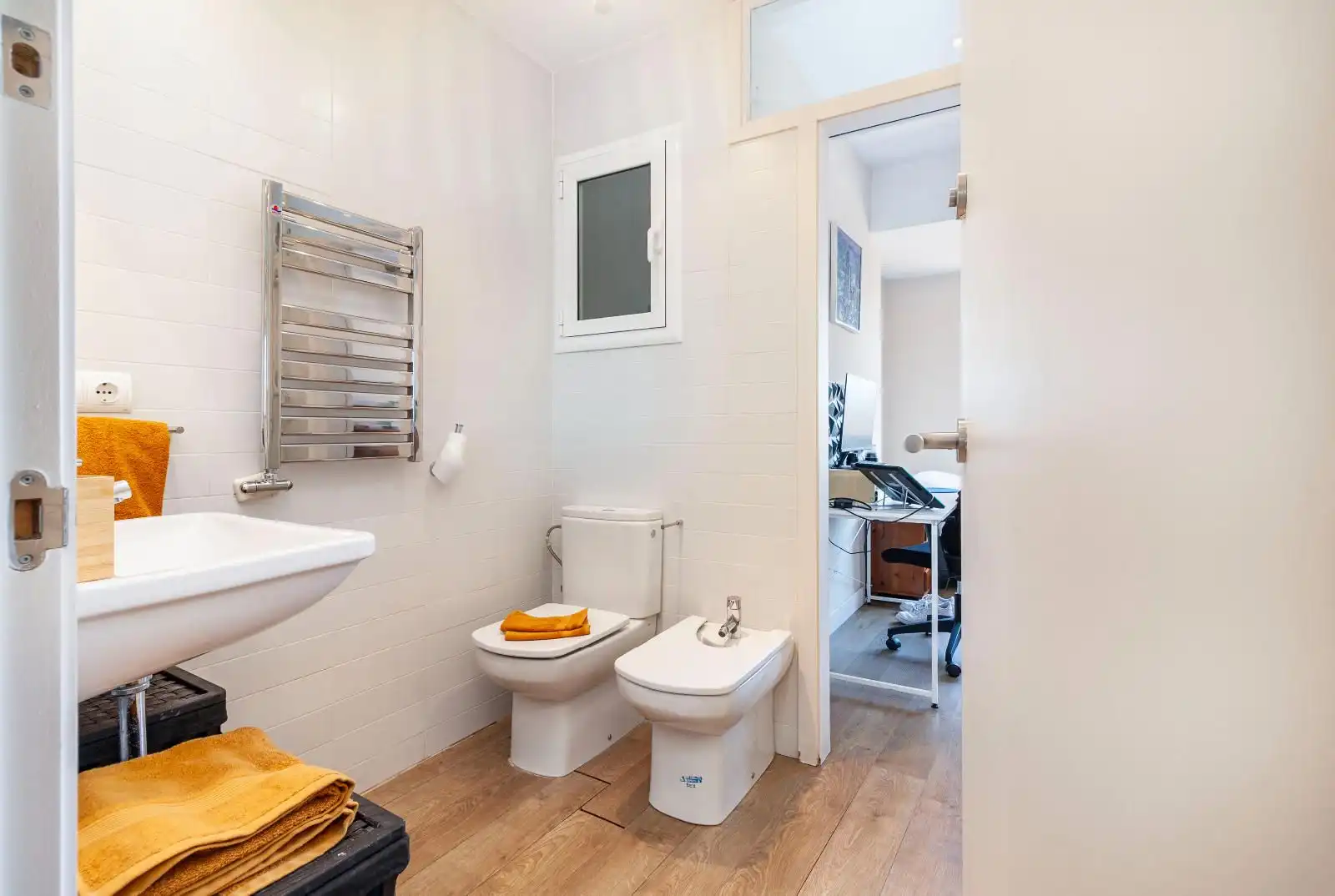 Badezimmer von Wohnung zum Verkauf in Sabadell mit Heizung, Parkett und Terrasse