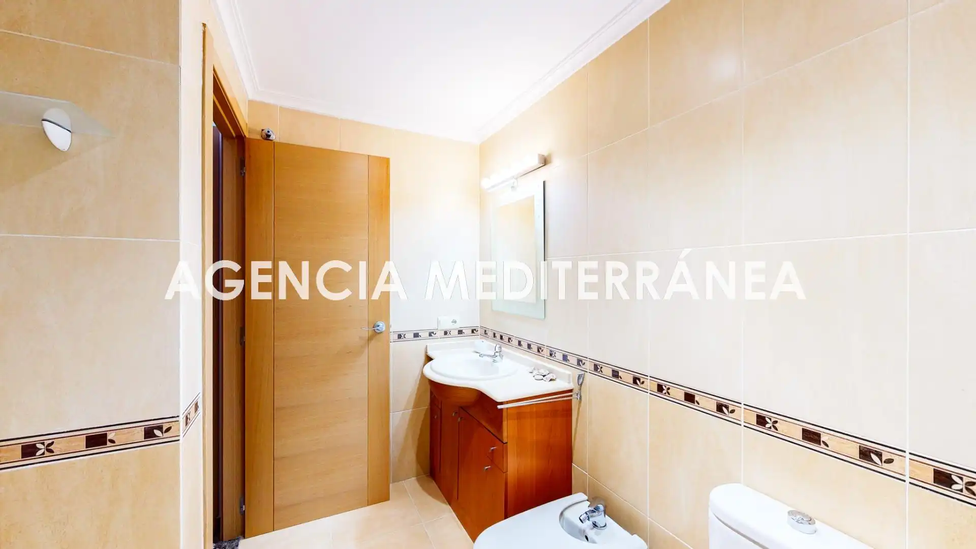 Baño de Piso en venta en Alcàsser con Aire acondicionado, Terraza y Trastero