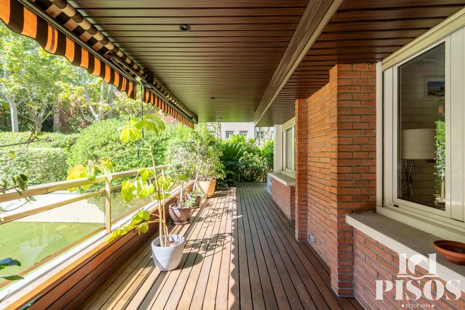 Terrace of Flat for sale in Sant Cugat del Vallès  with Air Conditioner, Heating and Private garden