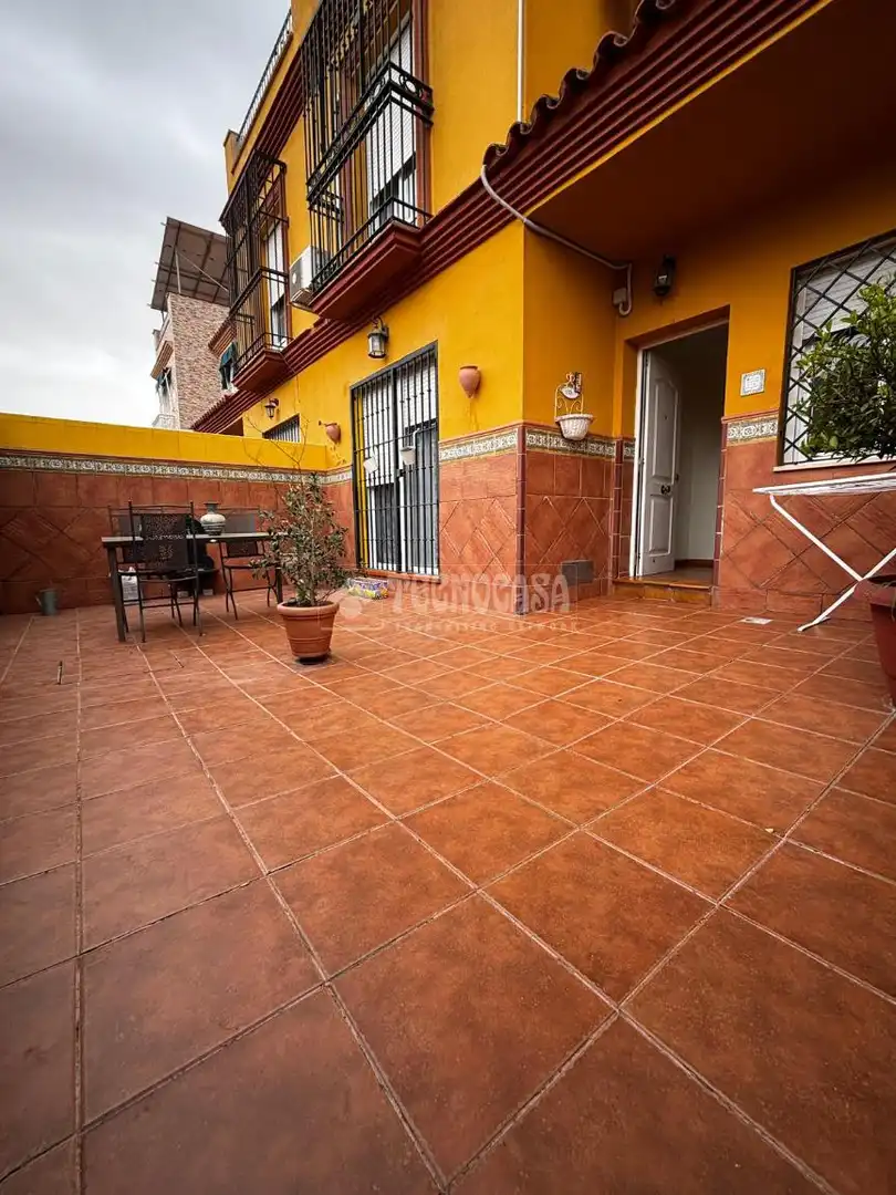 Terrassa de Casa adosada en venda en  Sevilla Capital amb Aire condicionat