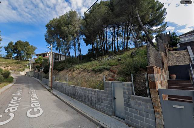 Terreno residencial en Venta en Carrer Alfonso García Robles, 49 en Castellnou - Can Mir - Can Solà